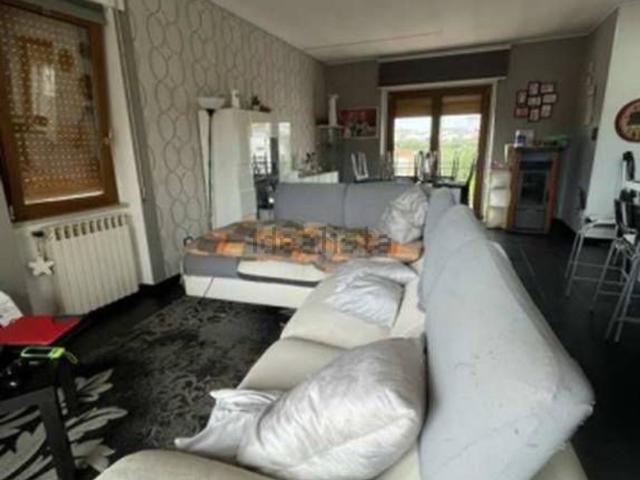 Appartamento in vendita di 121 m² in Via Montegrappa