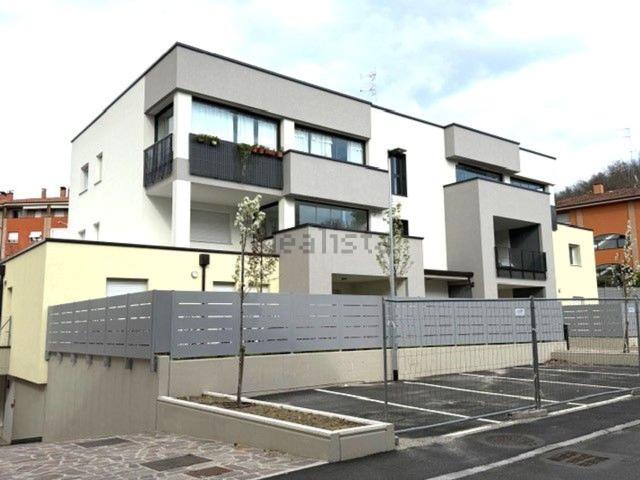 Appartamento in vendita di 121 m² in Via Montesole