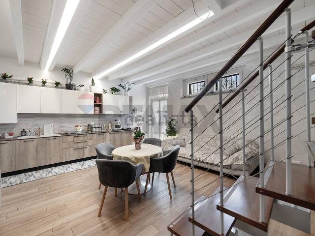 Appartamento in vendita di 121 m² in Via Monza, 19