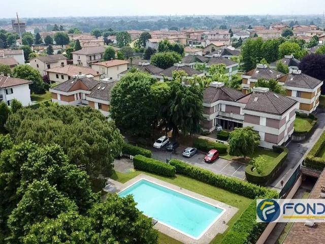 Appartamento in vendita di 121 m² in Via Matteo Pedrali