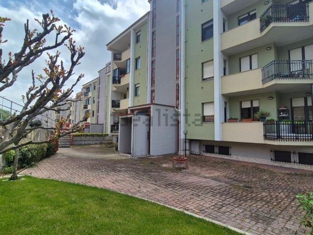 Appartamento in vendita di 121 m² in Via Strabone
