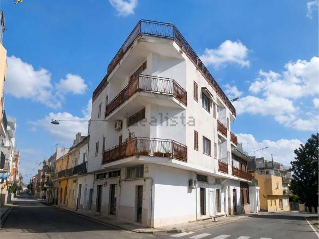 Appartamento in vendita di 121 m² in Via Pasubio, 9