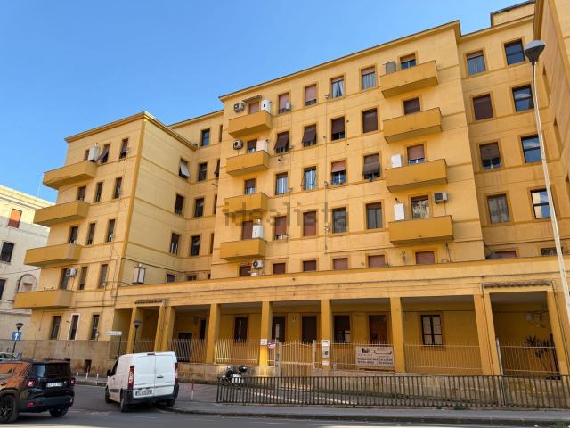 Appartamento in vendita di 121 m² in Via Pier Maria Rosso di San Secondo, 28