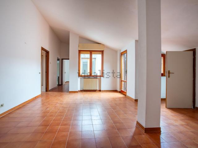 Appartamento in vendita di 121 m² in Via Principale