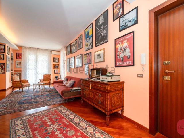 Appartamento in vendita di 121 m² in Via Rodolfo Morandi, 11