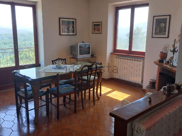 Appartamento in vendita di 121 m² in Via Roma