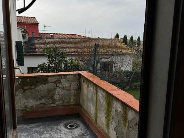 Appartamento in vendita di 121 m² in Via Renato Fucini