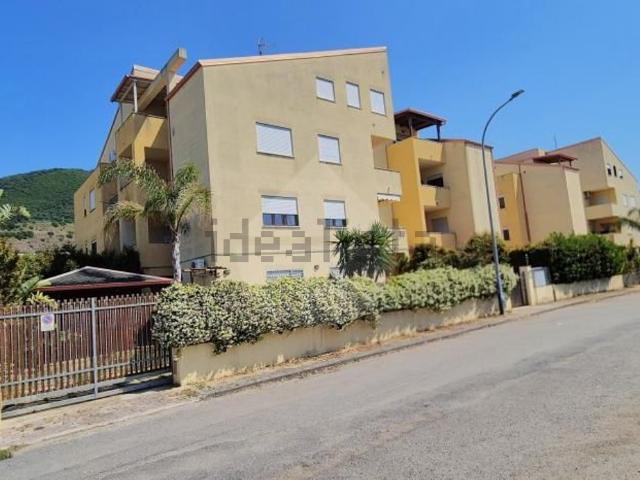 Appartamento in vendita di 121 m² in Via Riviera Prangi, 19