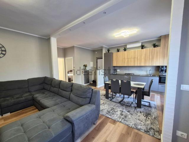 Appartamento in vendita di 121 m² in Via Torino, 37