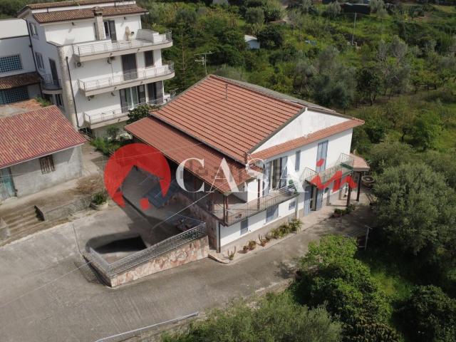 Appartamento in vendita di 121 m² in Via Torrecandele