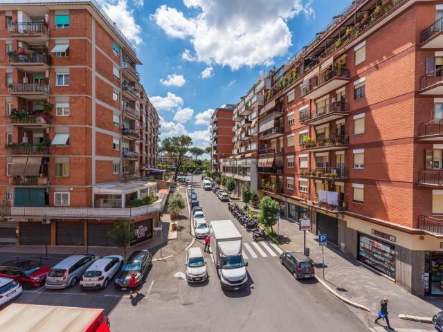 Appartamento in vendita di 121 m² in Via Tancredi Cartella
