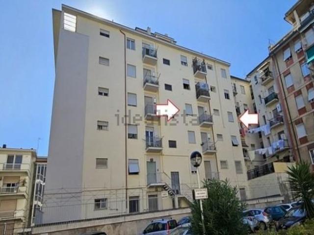 Appartamento in vendita di 121 m² in Via Ugo Foscolo, 128