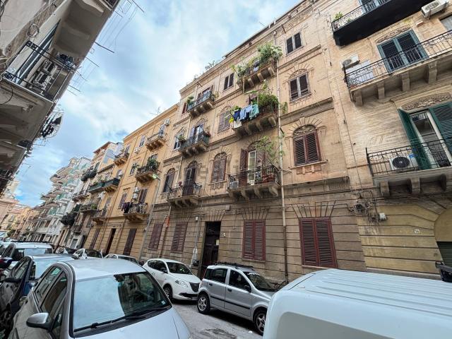 Appartamento in vendita di 121 m² in Via Vincenzo di Pavia, 14