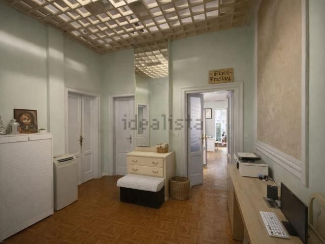 Appartamento in vendita di 121 m² in Viale Brianza, 20