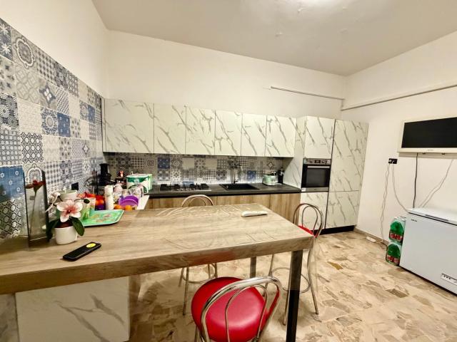 Appartamento in vendita di 121 m² in Viale Giovanni Bovio