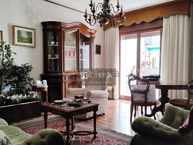 Appartamento in vendita di 121 m² in Viale Luigi Luzzatti