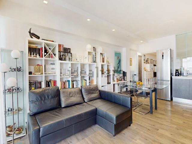 Appartamento in vendita di 121 m² in Viale Nino Bixio, 1