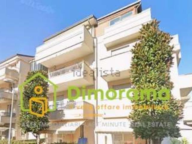 Appartamento in vendita di 121 m² in Viale Quiliano, 4