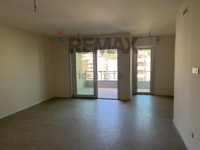 Appartamento in vendita di 121 m² in Viale San Sisto