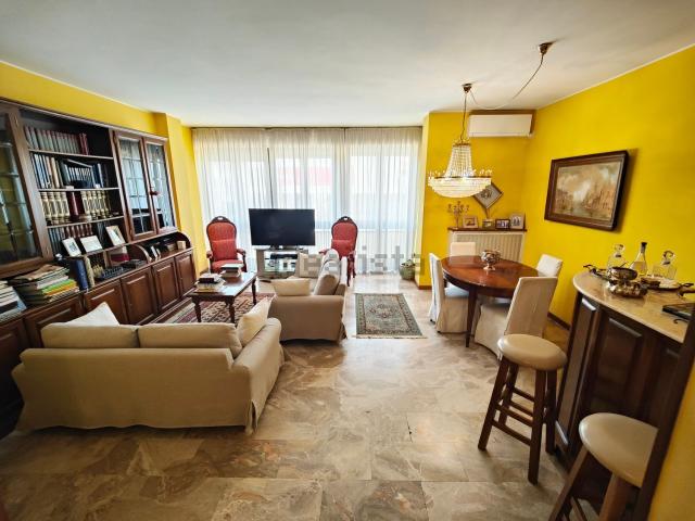 Appartamento in vendita di 121 m² in Viale Severino Boezio, 2