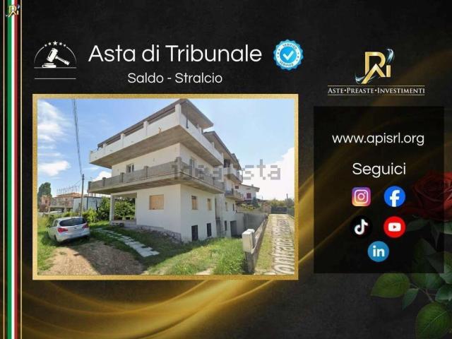 Appartamento in vendita di 121 m² in Contrada Villa Andreoli, 112