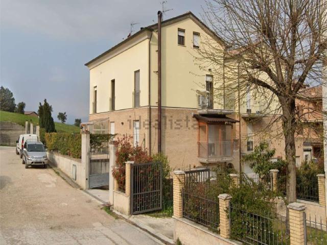 Appartamento in vendita di 121 m² in Contrada Grazie Fiastra