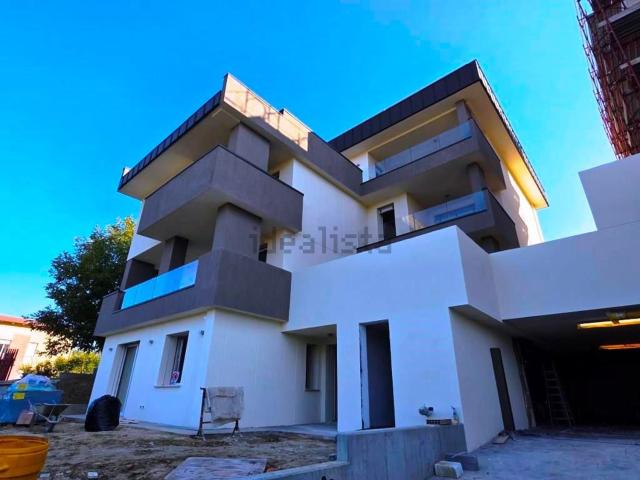 Appartamento in vendita di 121 m² in Piazza di Giacomo Leopardi, 1