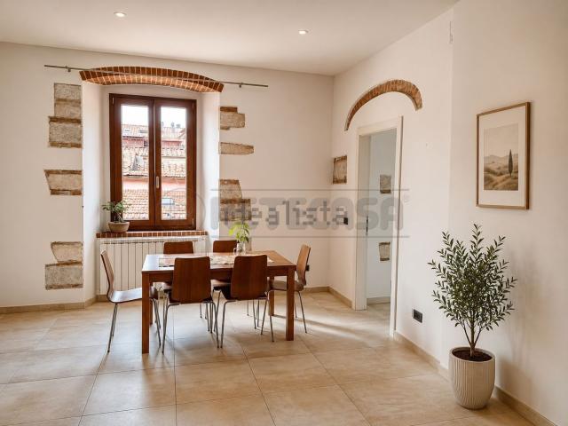 Appartamento in vendita di 121 m² in Piazza Erbe, 2