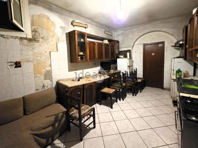 Appartamento in vendita di 121 m² in Salita di Santa Brigida, 29