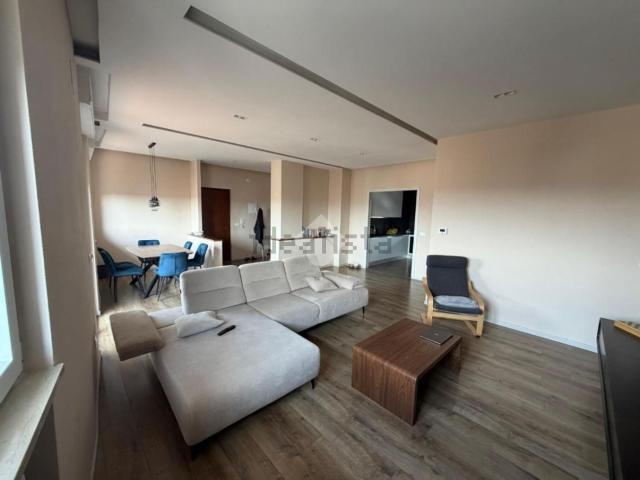Appartamento in vendita di 122 m² in Via Cavalieri di Vittorio Veneto, 22