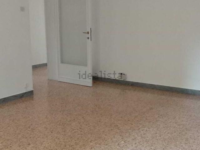 Appartamento in vendita di 122 m² in Via Cesare Battisti