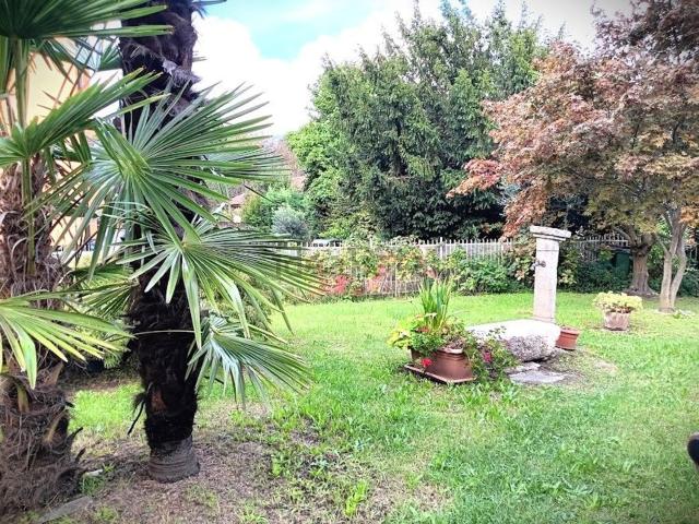 Appartamento in vendita di 122 m² in Via Antonio Mozzanino