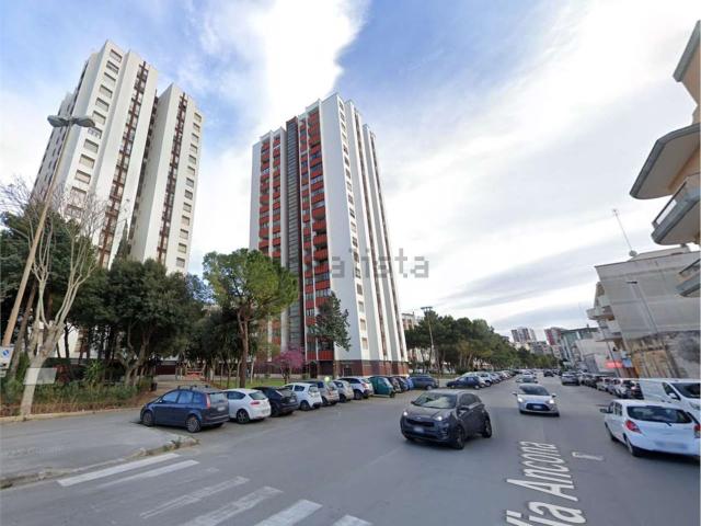 Appartamento in vendita di 122 m² in Via Ancona, 23