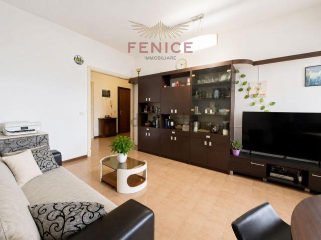 Appartamento in vendita di 122 m² in Via Alcide De Gasperi, 12