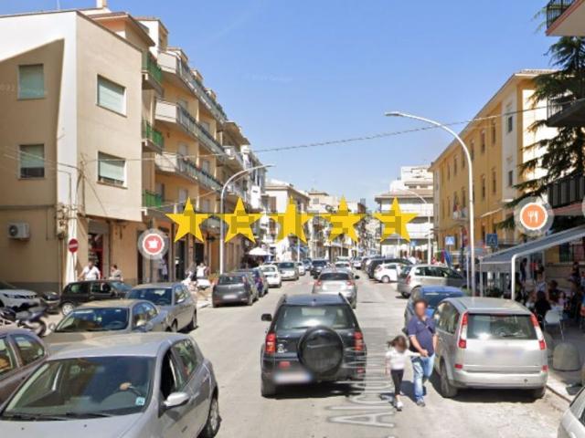 Appartamento in vendita di 122 m² in Via Alcide De Gasperi