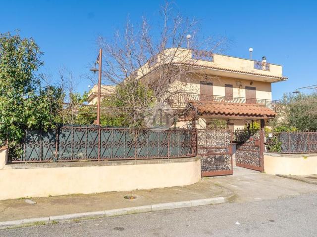 Appartamento in vendita di 122 m² in Via Bagaladi, 15