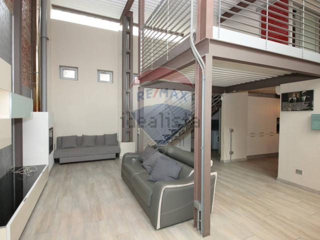 Appartamento in vendita di 122 m² in Via Giuseppe Parini, 5