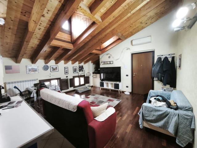 Appartamento in vendita di 122 m² in Via del Sale, 36