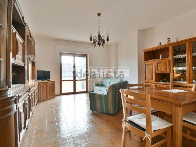 Appartamento in vendita di 122 m² in Via del Sole