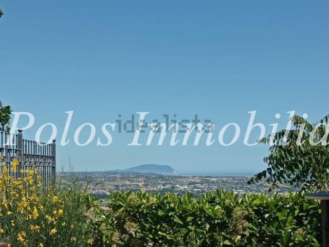 Appartamento in vendita di 122 m² in Via dell&apos Agricoltura, 21