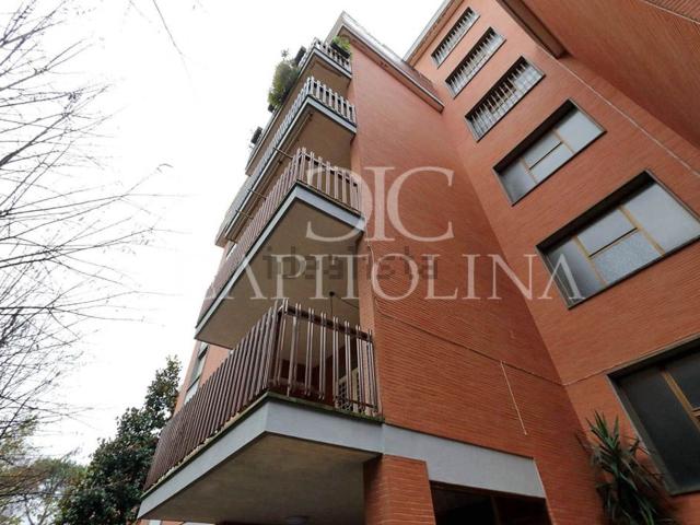 Appartamento in vendita di 122 m² in Via della Mendola, 212