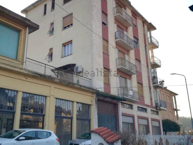 Appartamento in vendita di 122 m² in Via Edilio Raggio