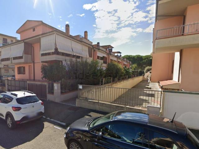 Appartamento in vendita di 122 m² in Via Fiesole