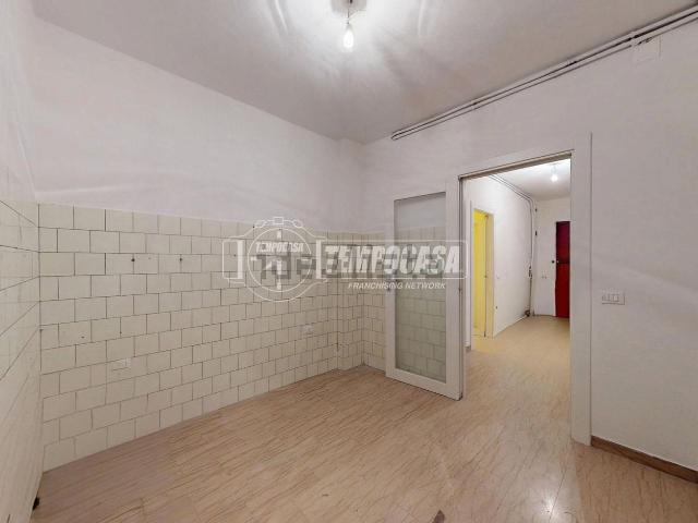 Appartamento in vendita di 122 m² in Via Fratelli Rosselli, 21