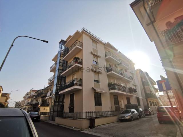 Appartamento in vendita di 122 m² in Via IV Novembre, 40