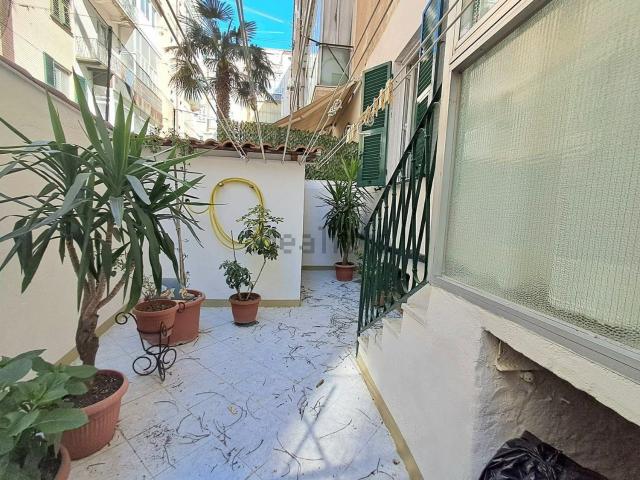 Appartamento in vendita di 122 m² in Via Lorenzo Giacchero