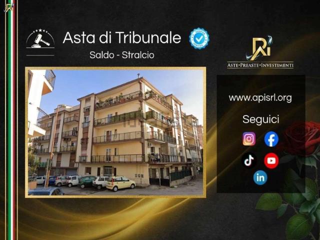 Appartamento in vendita di 122 m² in Via la Volta, 26