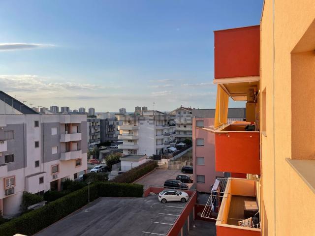 Appartamento in vendita di 122 m² in Via Lago di Levico, 22
