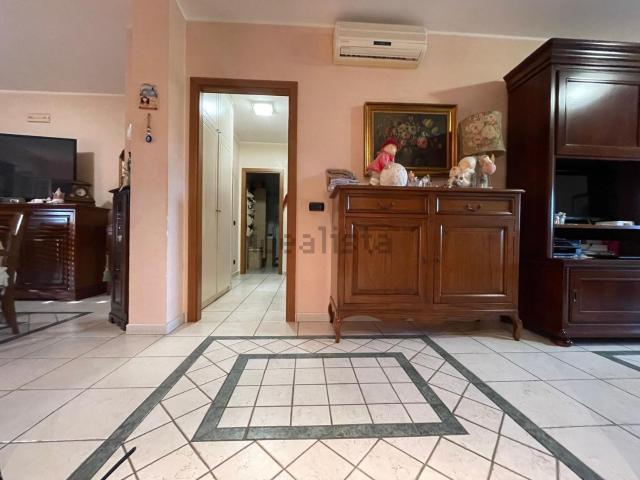 Appartamento in vendita di 122 m² in Via Lago di Levico, 22