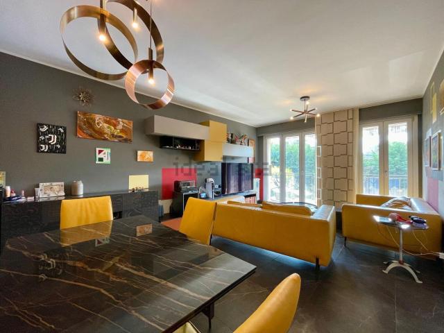 Appartamento in vendita di 122 m² in Via Luigi Cadorna